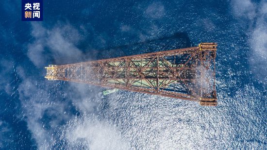新博登陆：亚洲第一深水导管架“海基二号”开始安装 就位过程预计3天
